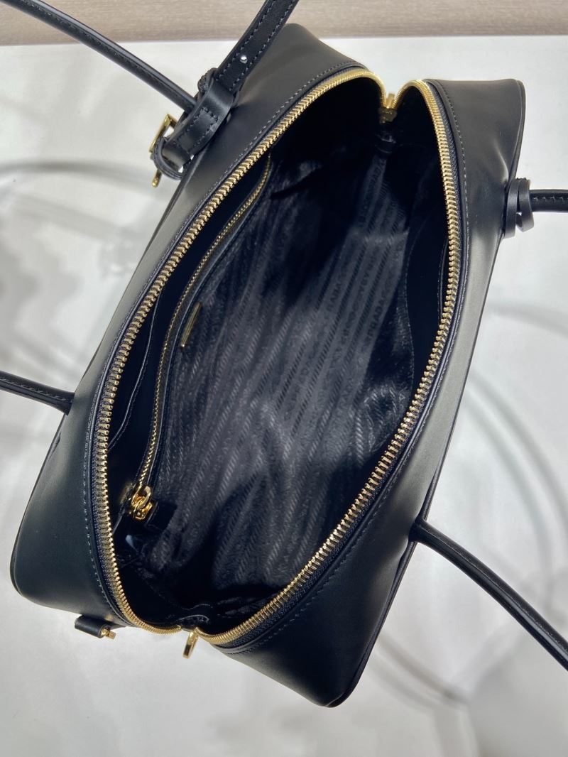 Pra*a top handle bags